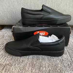 MEN’S CLIPPER SLIP RESISTANT OXFORD SNEAKER Size 9